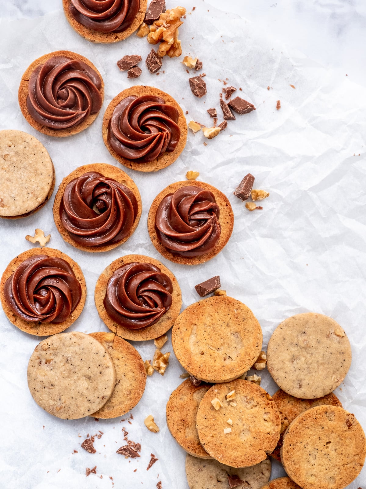 Image shows step 2 of how to make the chocolate cookie filling.