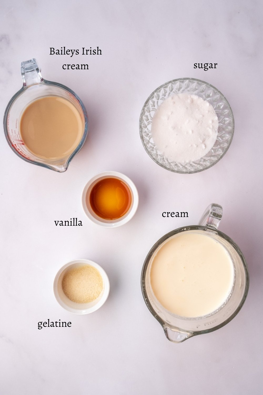 Image showing ingredients needed to make this Baileys panna cotta recipe.