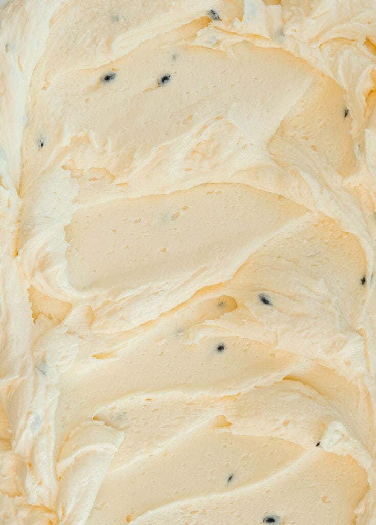 Image showing the final frosting ready to use on cakes and cupcakes. 
