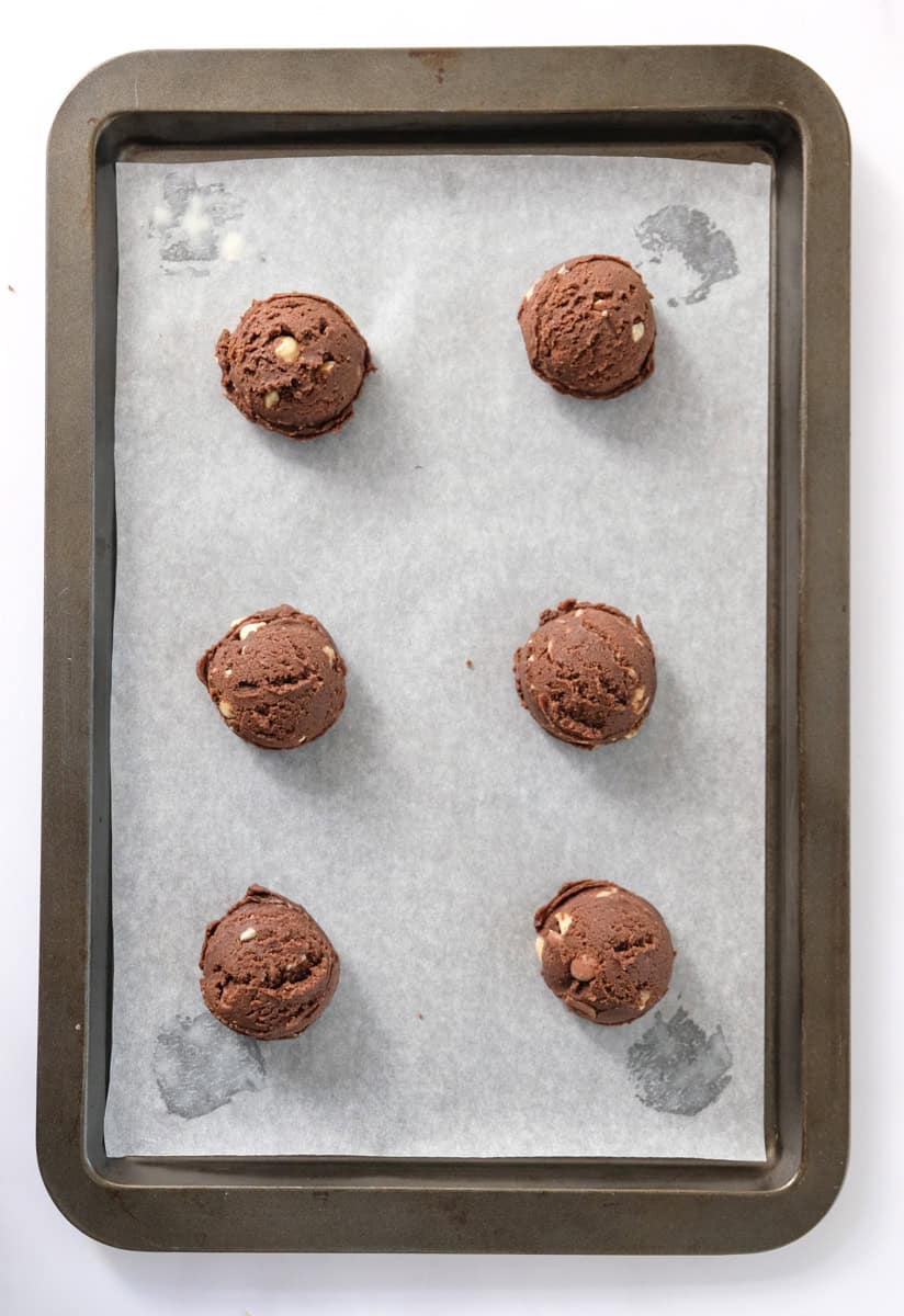 Image shows step 4 of how to make hazelnut chocolate cookies.