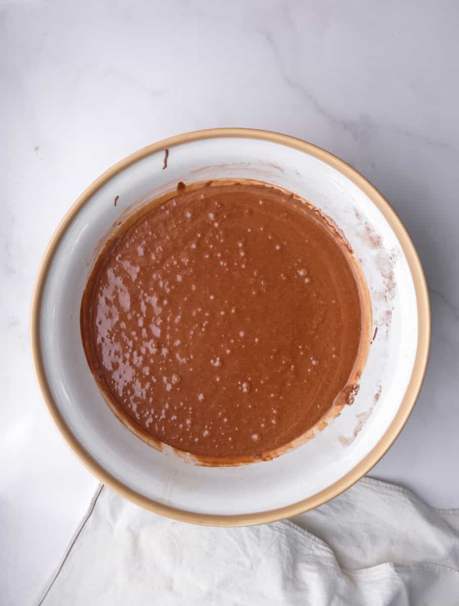 Image showing step 4 of how to make a chocolate cake.