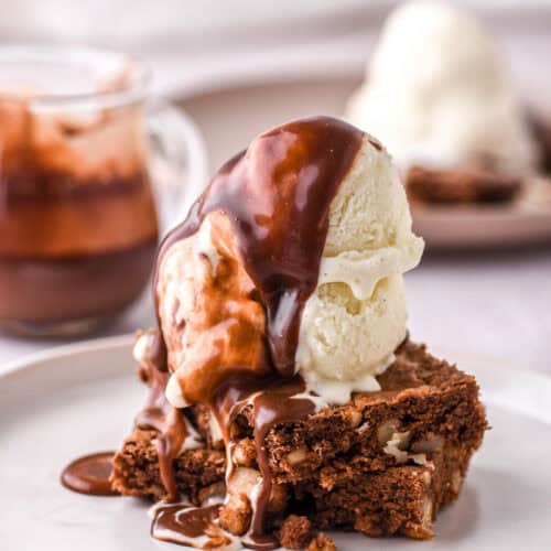 Hot Fudge Brownie Sundae