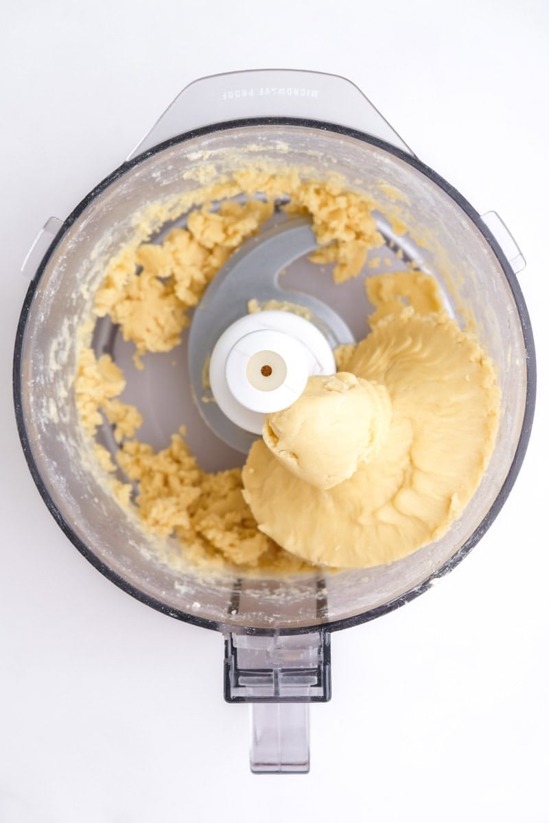 Image shows step 3 of how to make the heart biscuits.