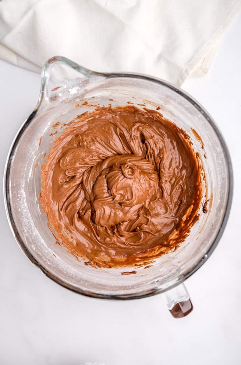 Image showing step 4 of how to make the Bar One frosting.